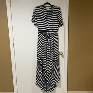 Banana Republic Women’s V-Neck Maxi Long Dress Short Sleeve Size Small Like N…